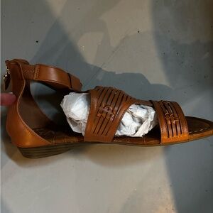 TAXI Tan sandals